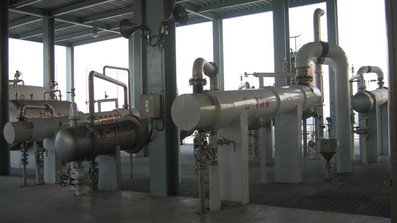 蒸馏设备与精馏设备：型号参数解析与选型要点**